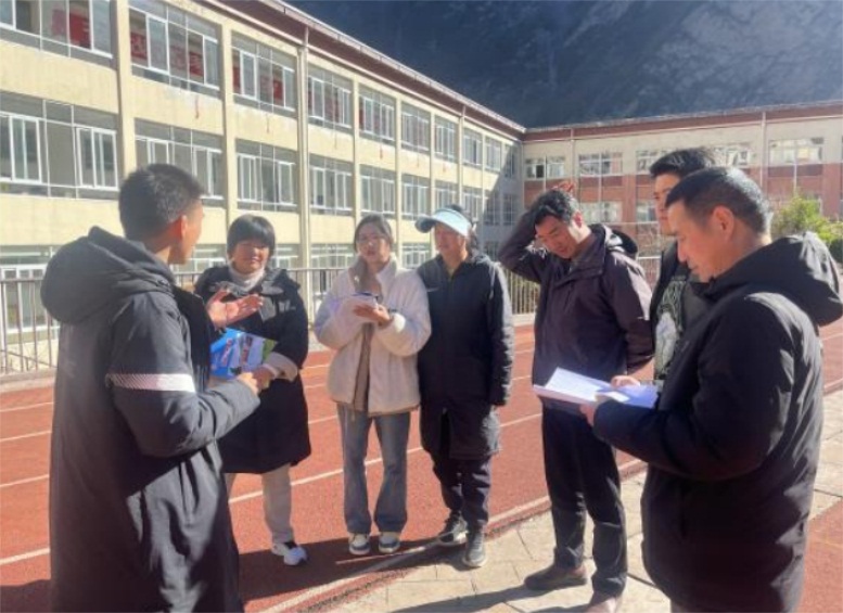 遂宁一中赴理县中学送教帮扶,再叙遂理教育情